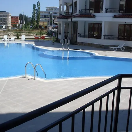 Chateau Valon Holiday *